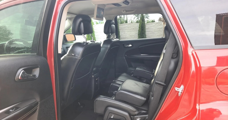 Fiat Freemont cena 44900 przebieg: 230000, rok produkcji 2014 z Legionowo małe 596